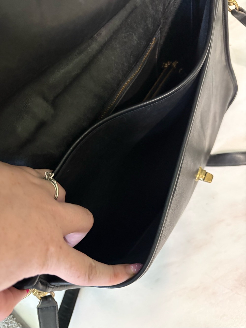 Vintage Coach Black Leather Top-Handle Laptop Bag with Shoulder Strap - Picture 7 of 10